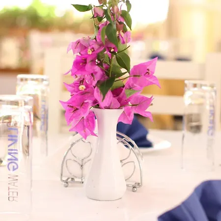 Hotel Tatzati 2 Sarandë