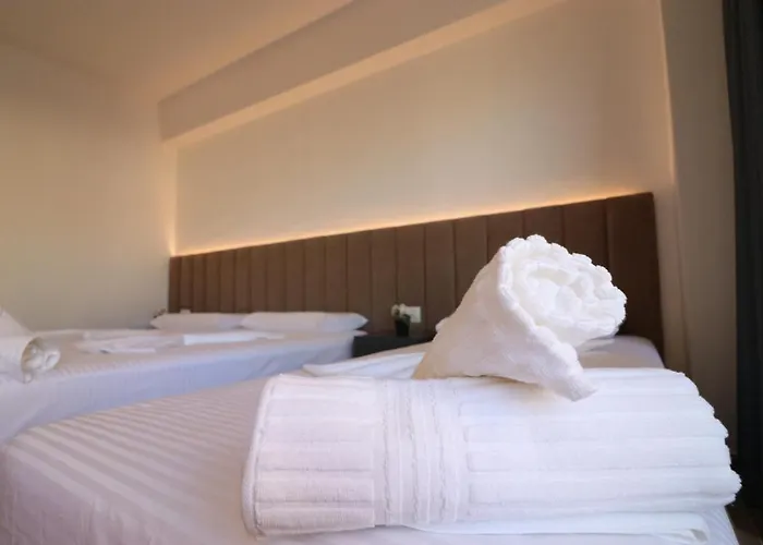 Tatzati 2 酒店 Sarandë