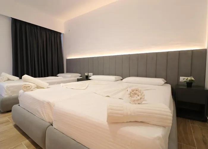 Tatzati 2 酒店 Sarandë