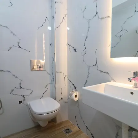 Tatzati 2 3* Σαράντα